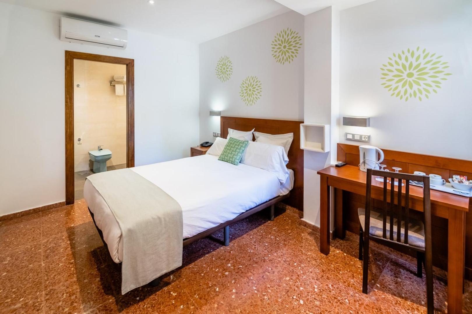 Hotel Riad Arruzafa Кордова Экстерьер фото
